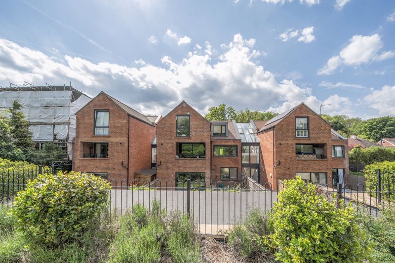 Photo 4- click for photo gallery